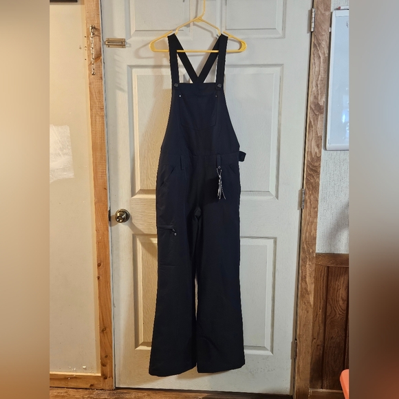Obermeyer Women’s Malta Bib Overalls: BLACK: NEW WITH TAGS: SIZE 8